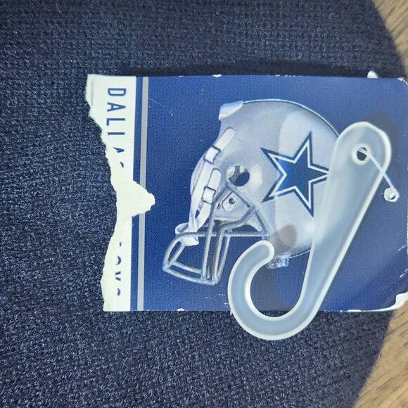NFL Dallas Cowboys Navy Beanie Hat NWT One Size Boy's Dallas Cowboys Beanie Hat - Picture 4 of 8